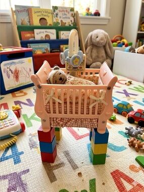 2003 FISHER PRICE Loving Family Musical Crib WORKING music Dollhouse Furniture